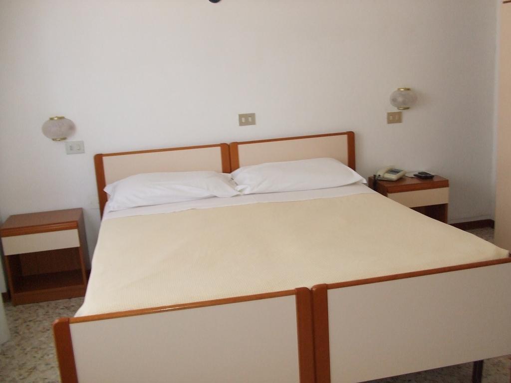 Albergo La Primula Chianciano Terme Exterior foto